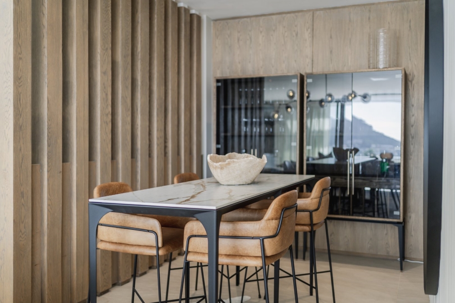 4 Bedroom Property for Sale in Fresnaye Western Cape